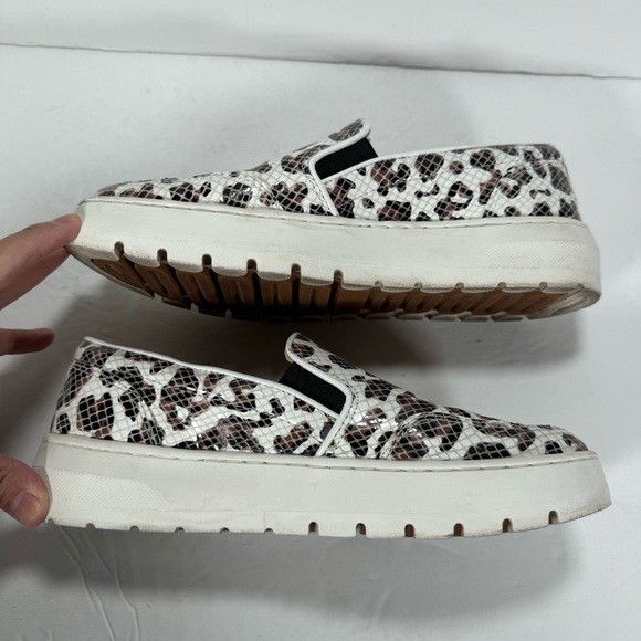 Vionic Dinora Leopard Snakeskin Slip-On Platform Sneakers White Leopard Size 6.5 - Picture 8 of 10